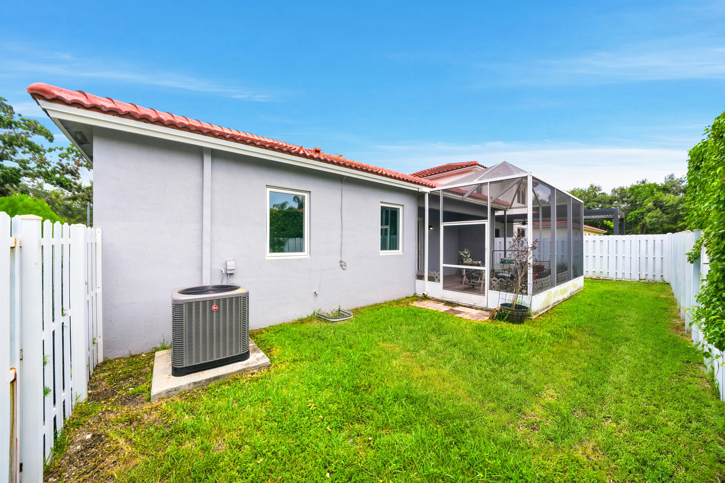 EMERALD COURTS - OPAL CREEK - Residential