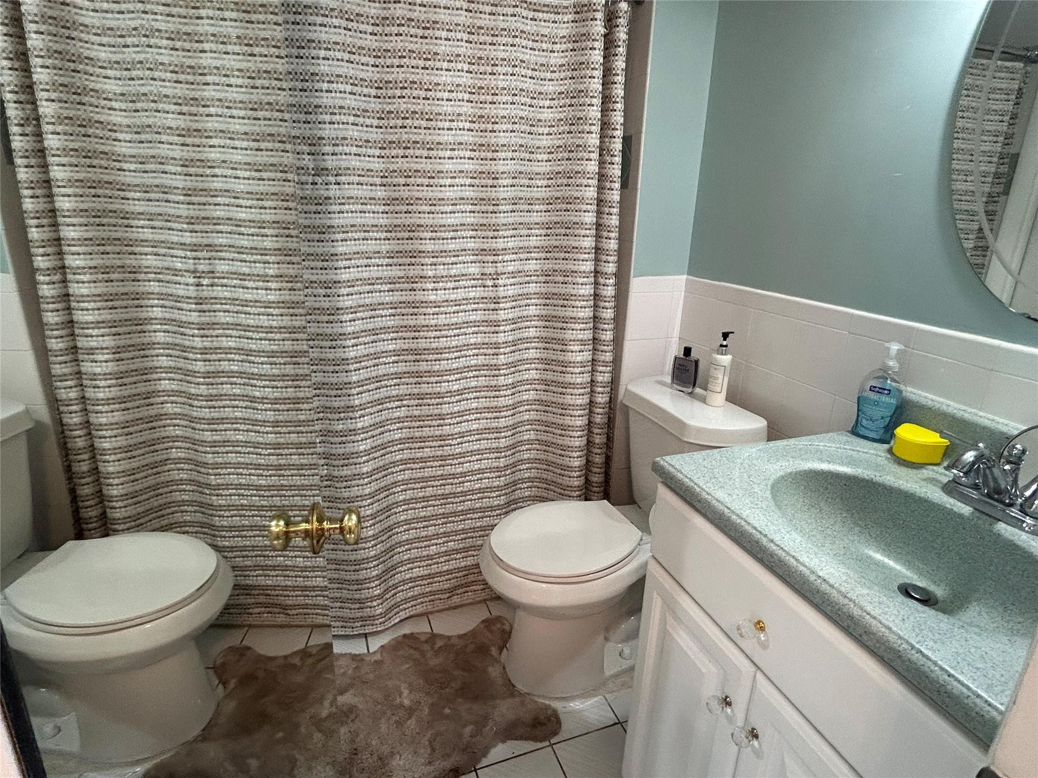 Lime Bay Condo  No. 3 - Residential