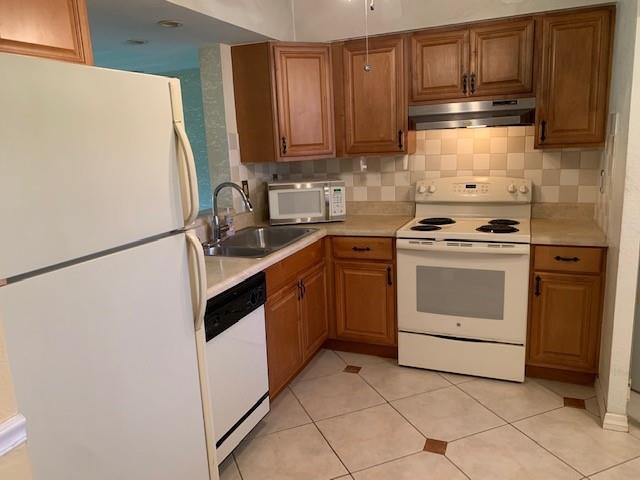 PALM LAKES - Residential