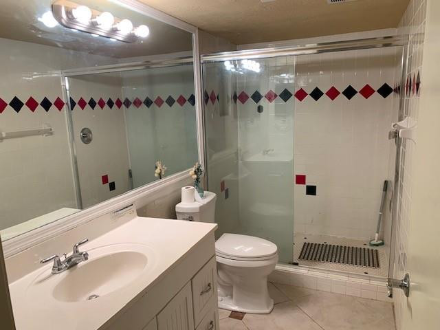 PALM LAKES - Residential