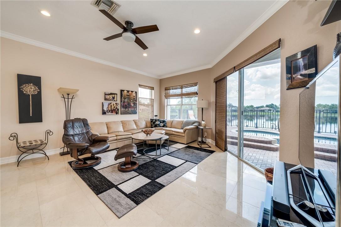 Parkland Isles 164-42 B - Residential