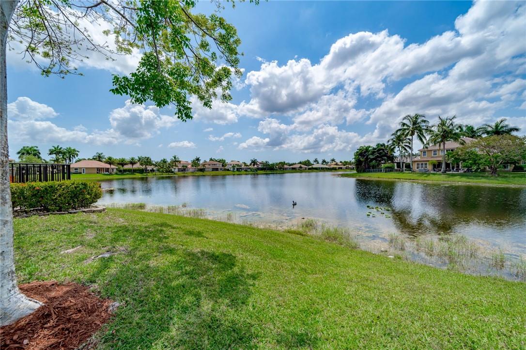 Parkland Isles 164-42 B - Residential