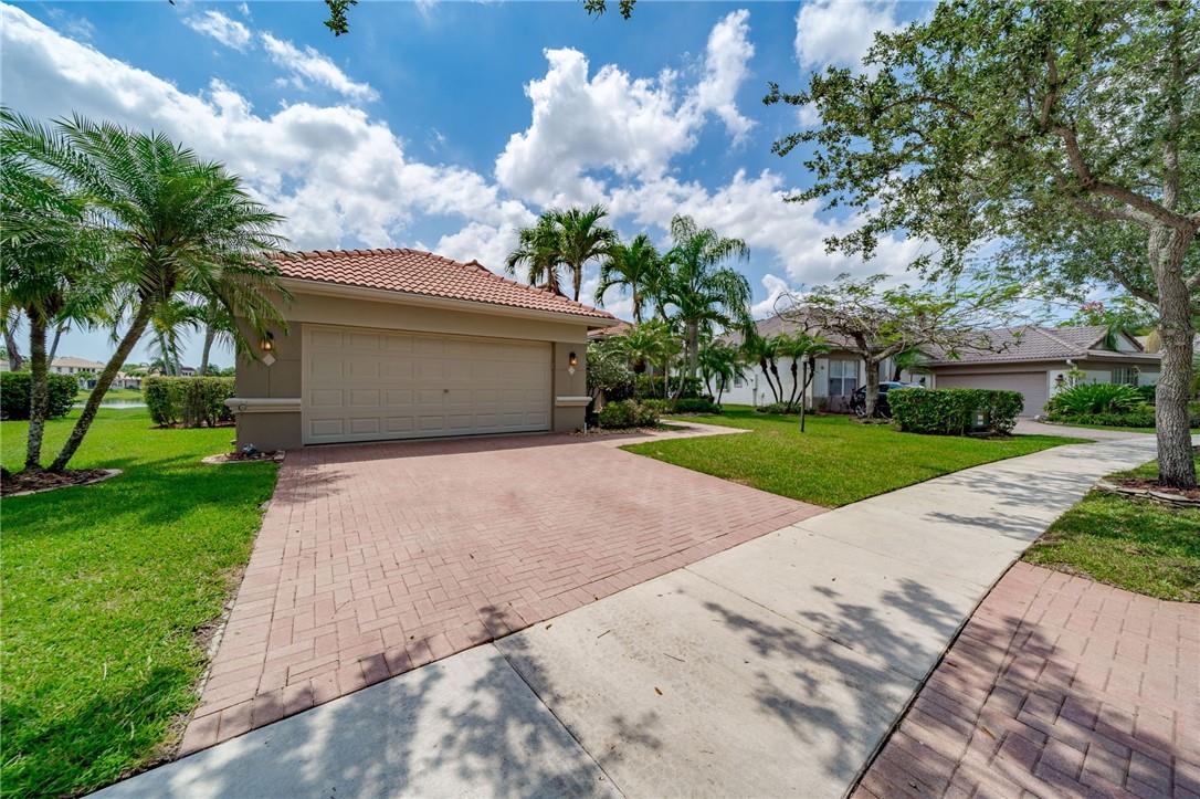 Parkland Isles 164-42 B - Residential