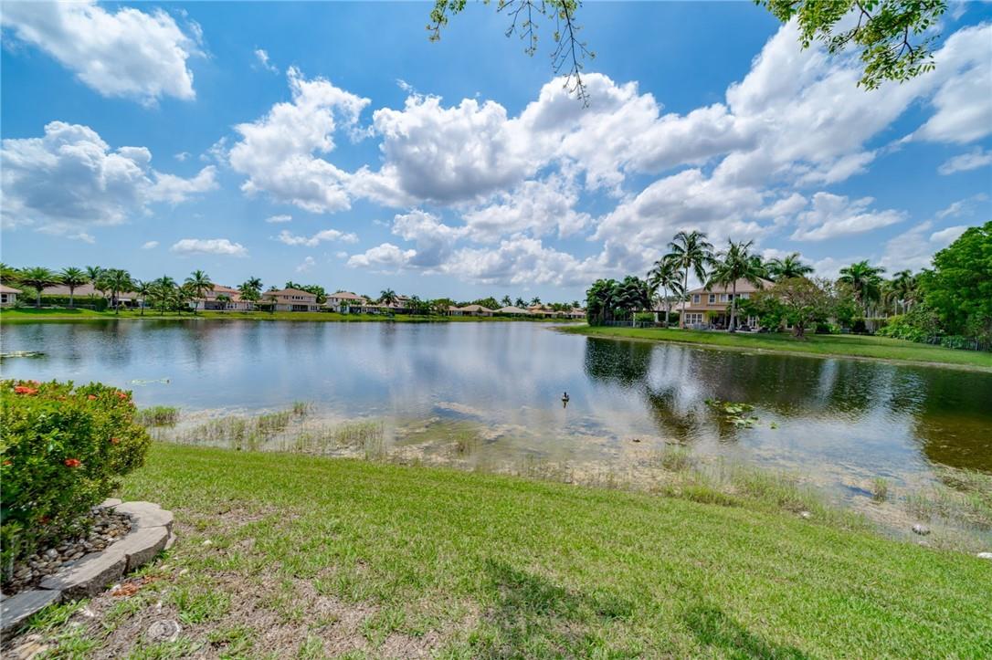 Parkland Isles 164-42 B - Residential