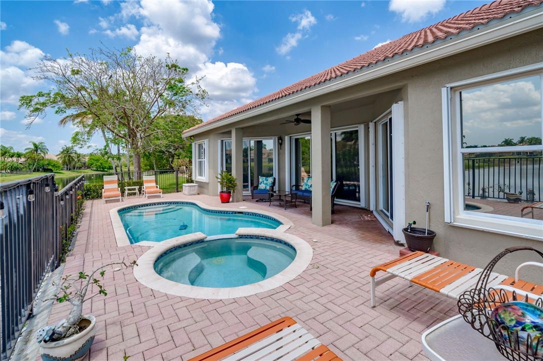 Parkland Isles 164-42 B - Residential