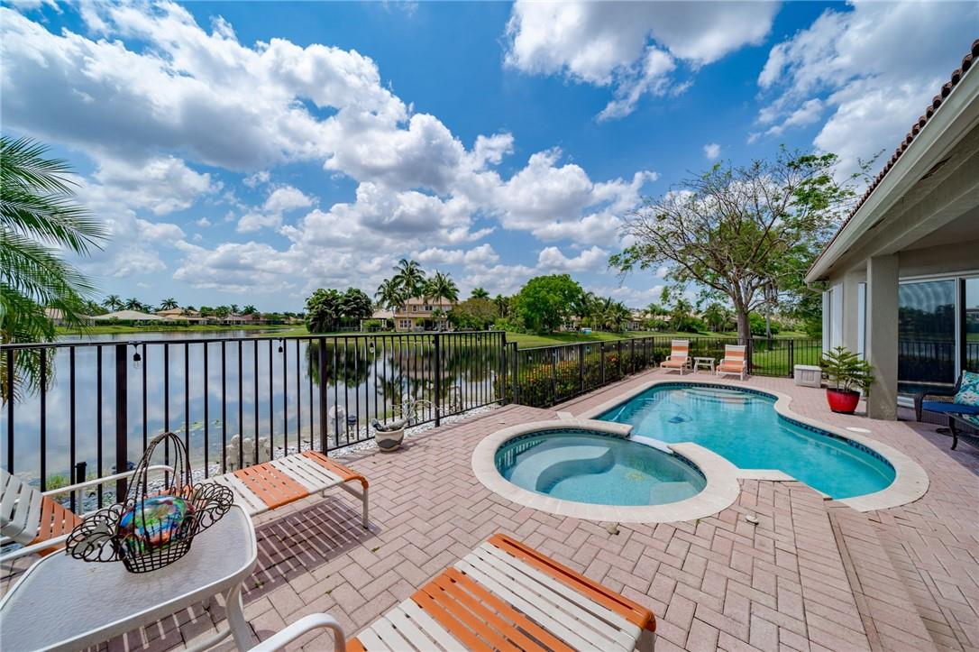 Parkland Isles 164-42 B - Residential
