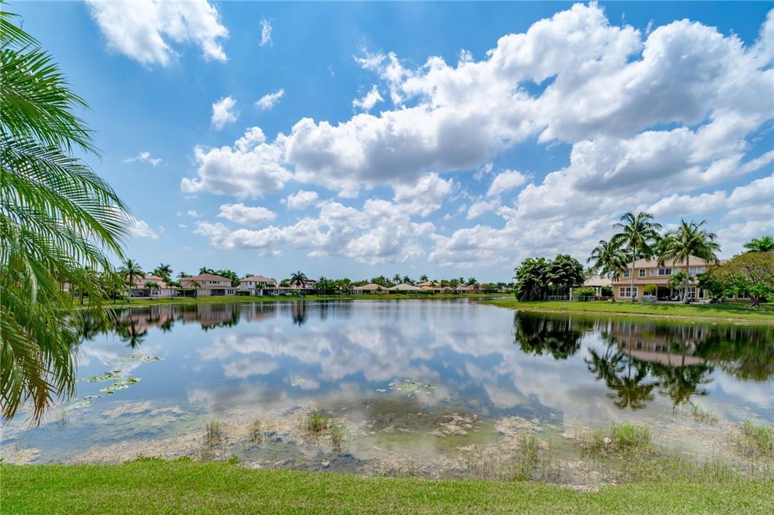Parkland Isles 164-42 B - Residential