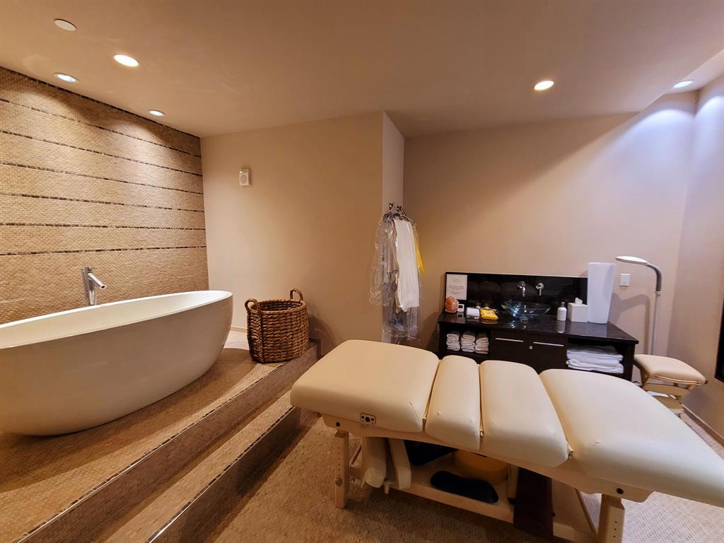 OCEAN RESIDENCES AT BOCA BEACH CLUB CONDO - Residential