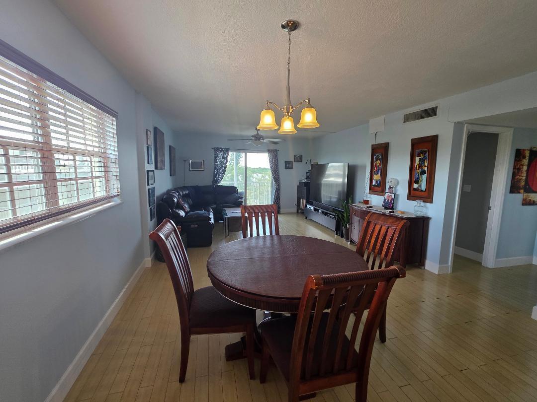 BRIARWOOD CLUB CONDO 4 - Residential