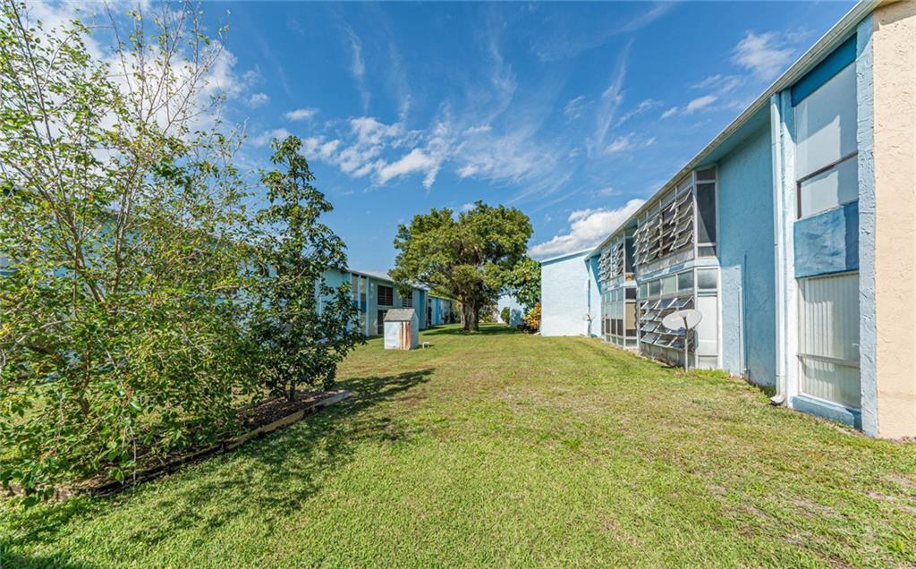 SUTTON PLACE CONDOMINIUM - Residential