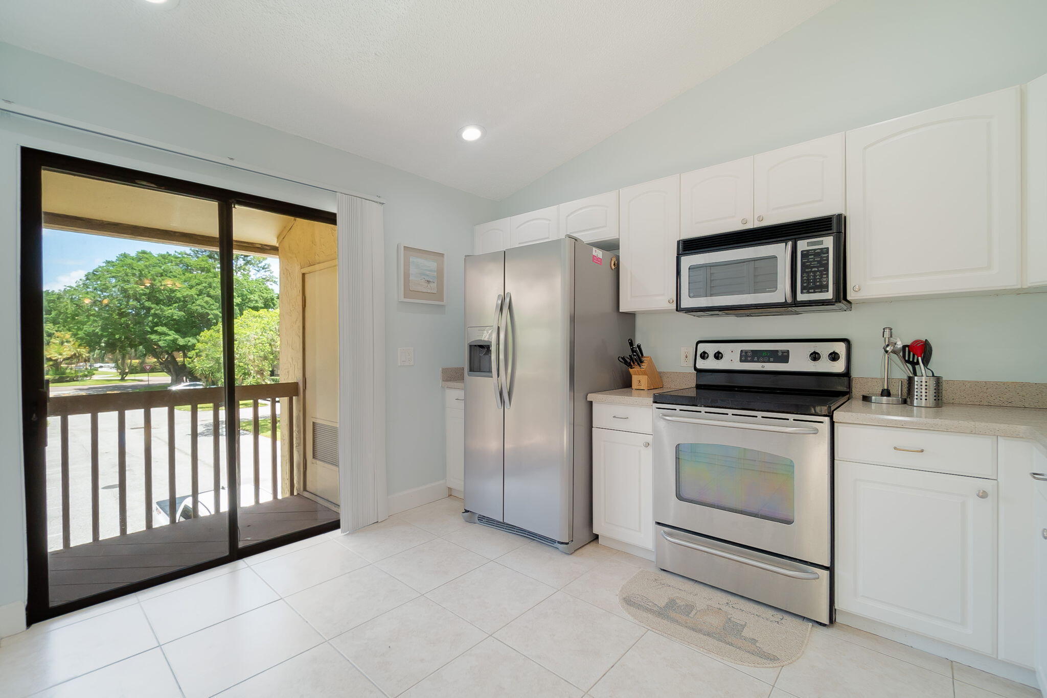 SHEFFIELD WOODS AT WELLINGTON CONDO - Residential Lease