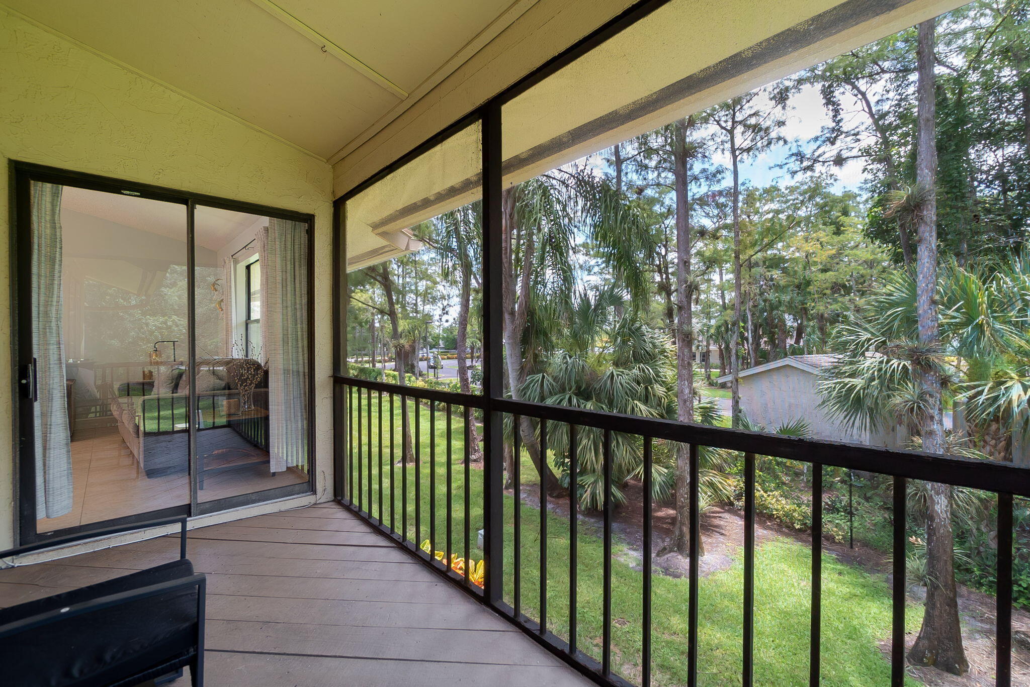 SHEFFIELD WOODS AT WELLINGTON CONDO - Residential Lease