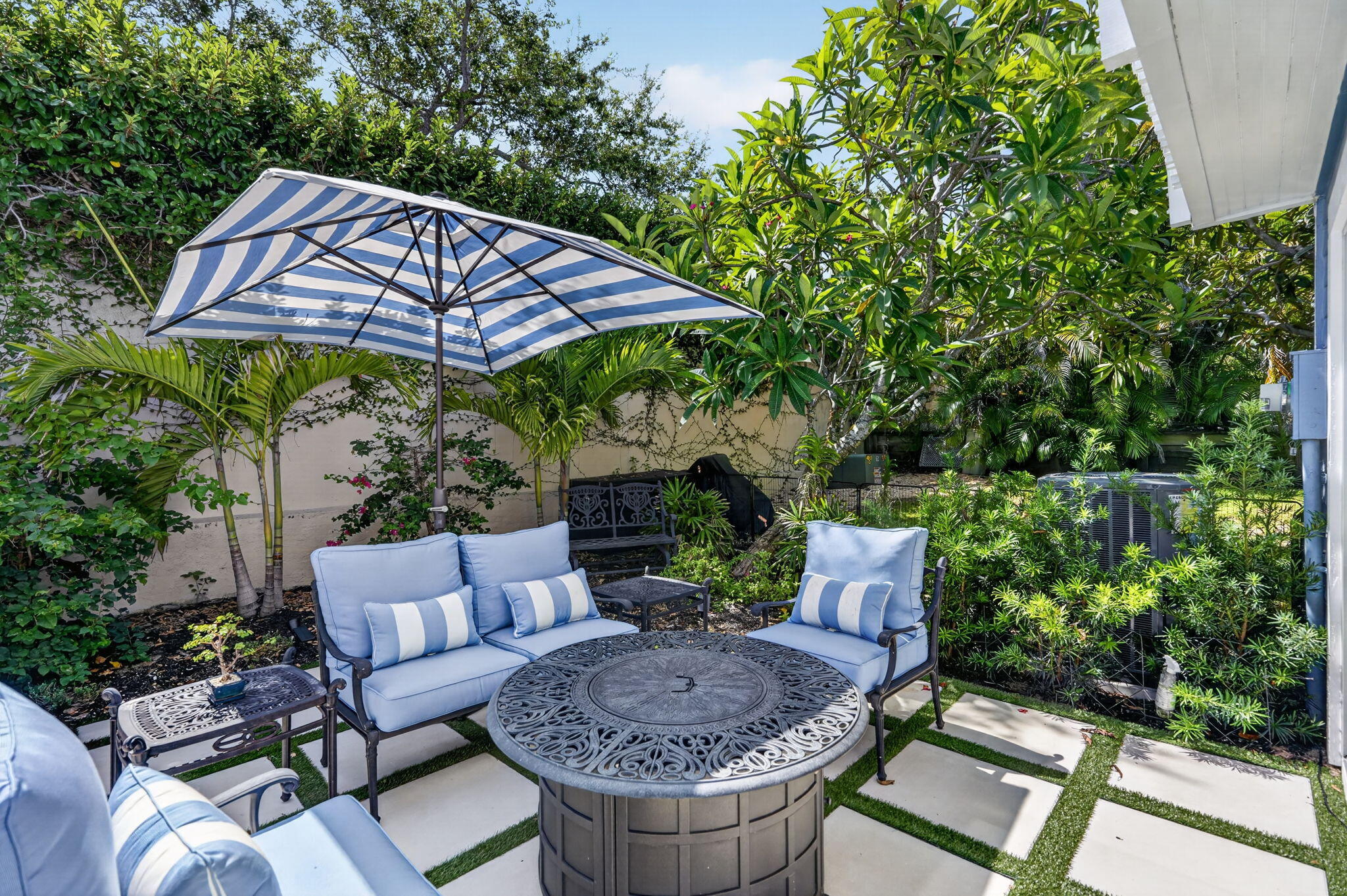 VILLAS OF OCEAN DUNES - Residential