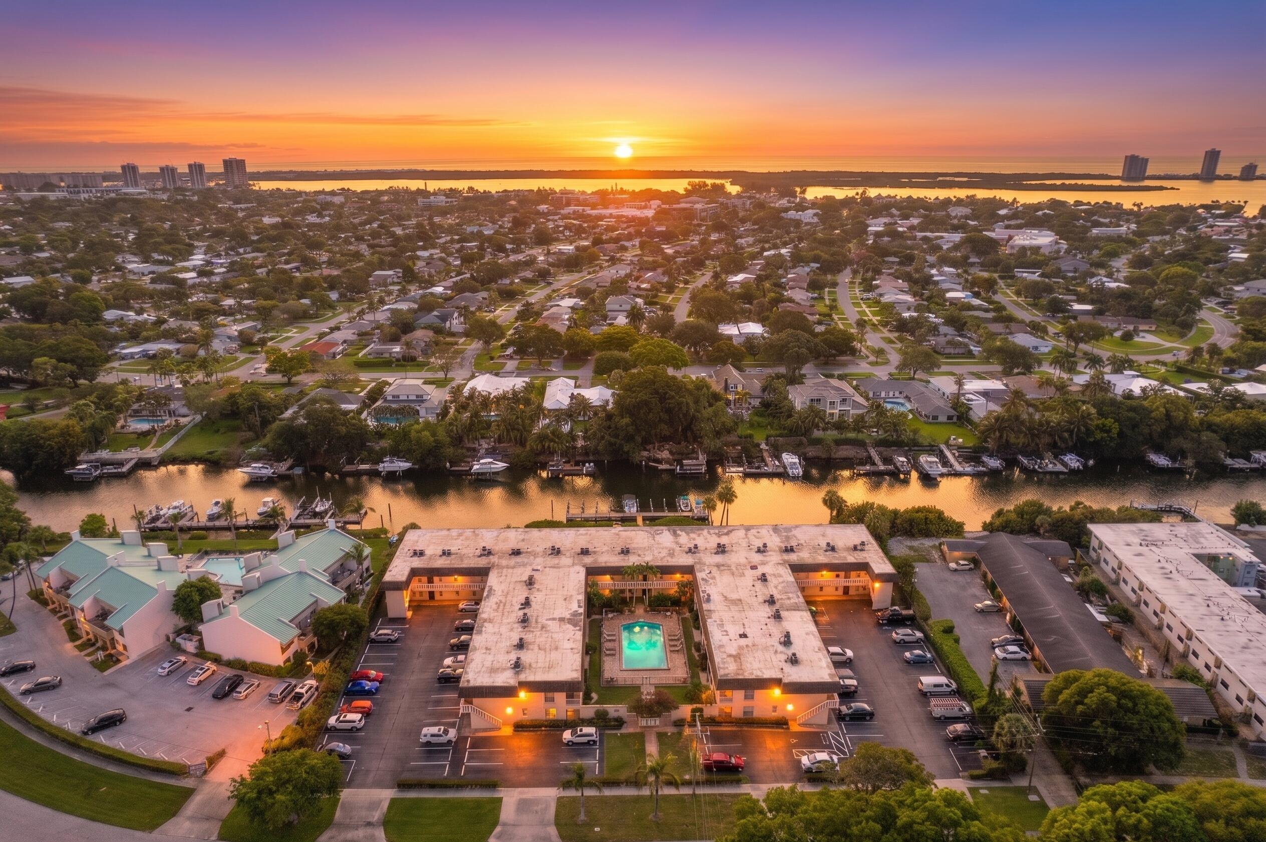 RIVER KEY CONDO - Residential