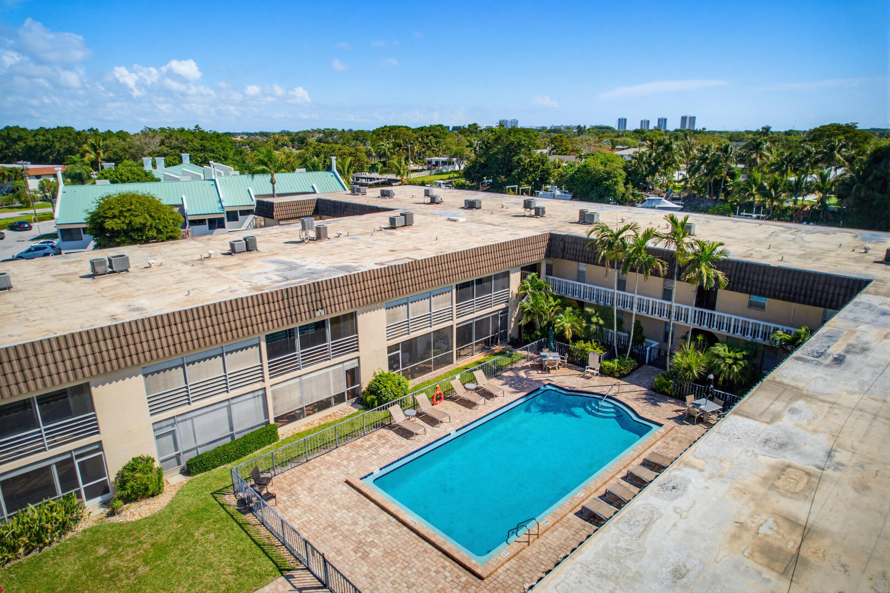 RIVER KEY CONDO - Residential