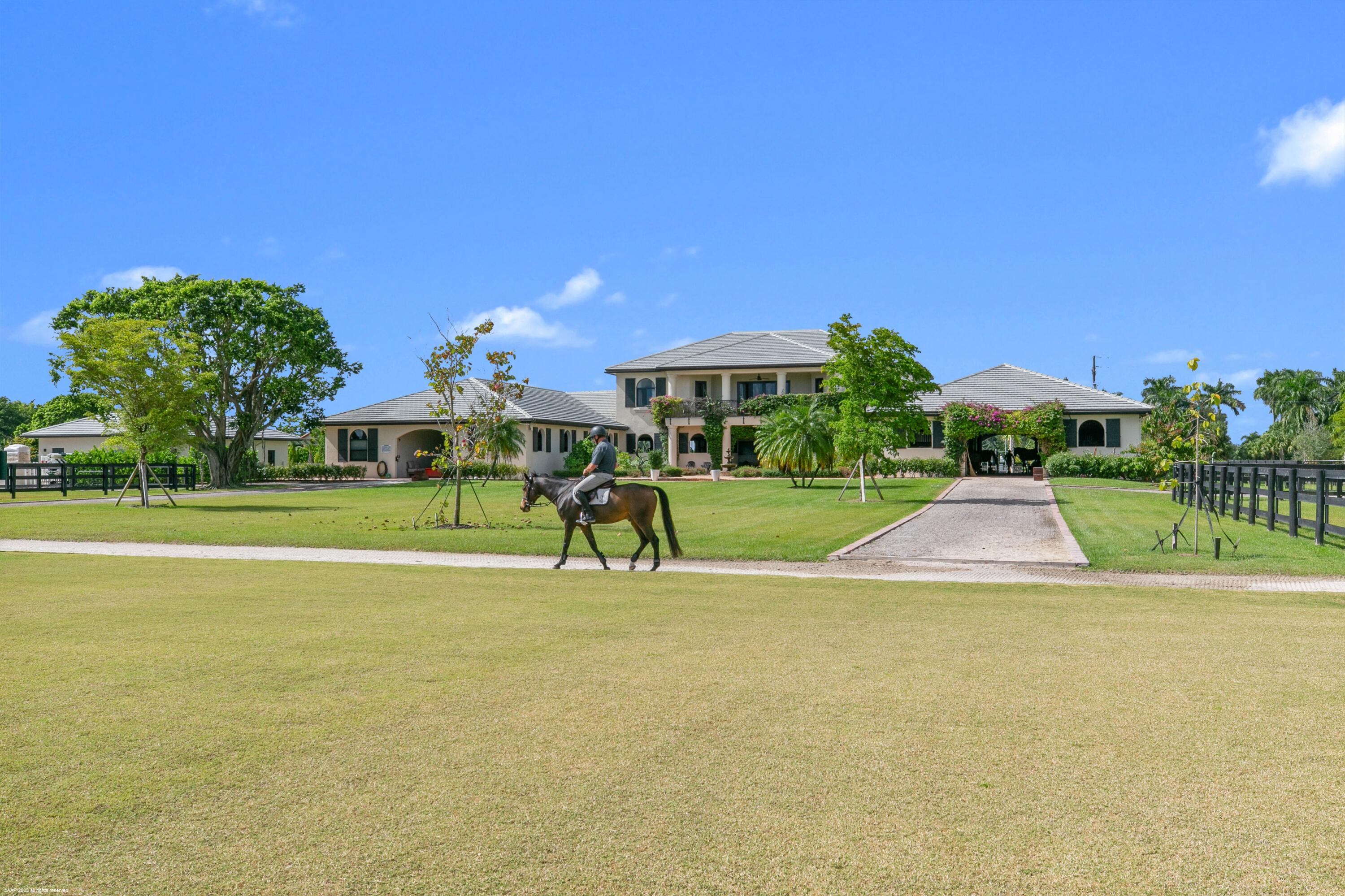 PALM BEACH POINT EAST - Residential Lease