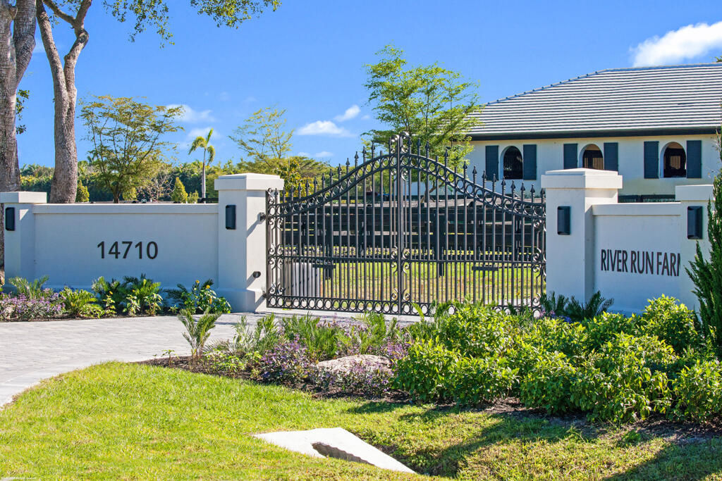 PALM BEACH POINT EAST - Residential Lease