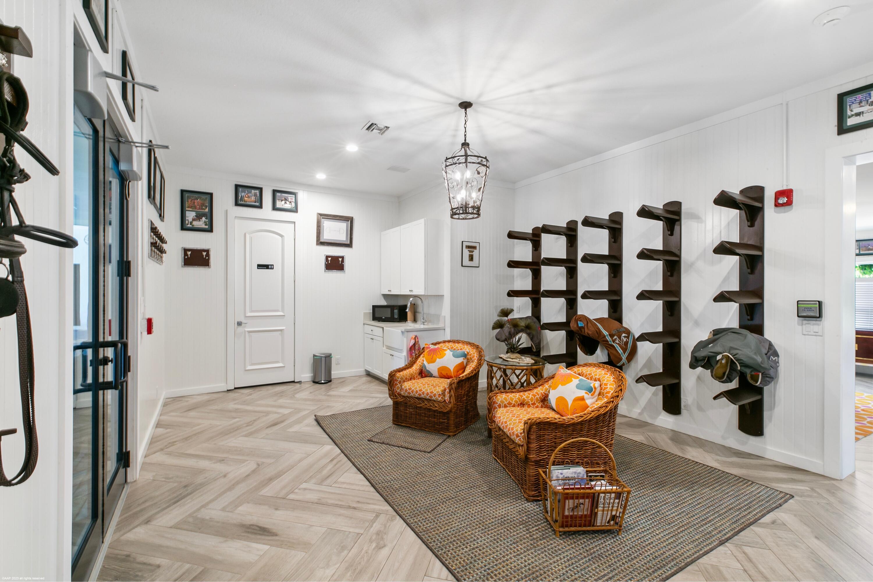 PALM BEACH POINT EAST - Residential Lease
