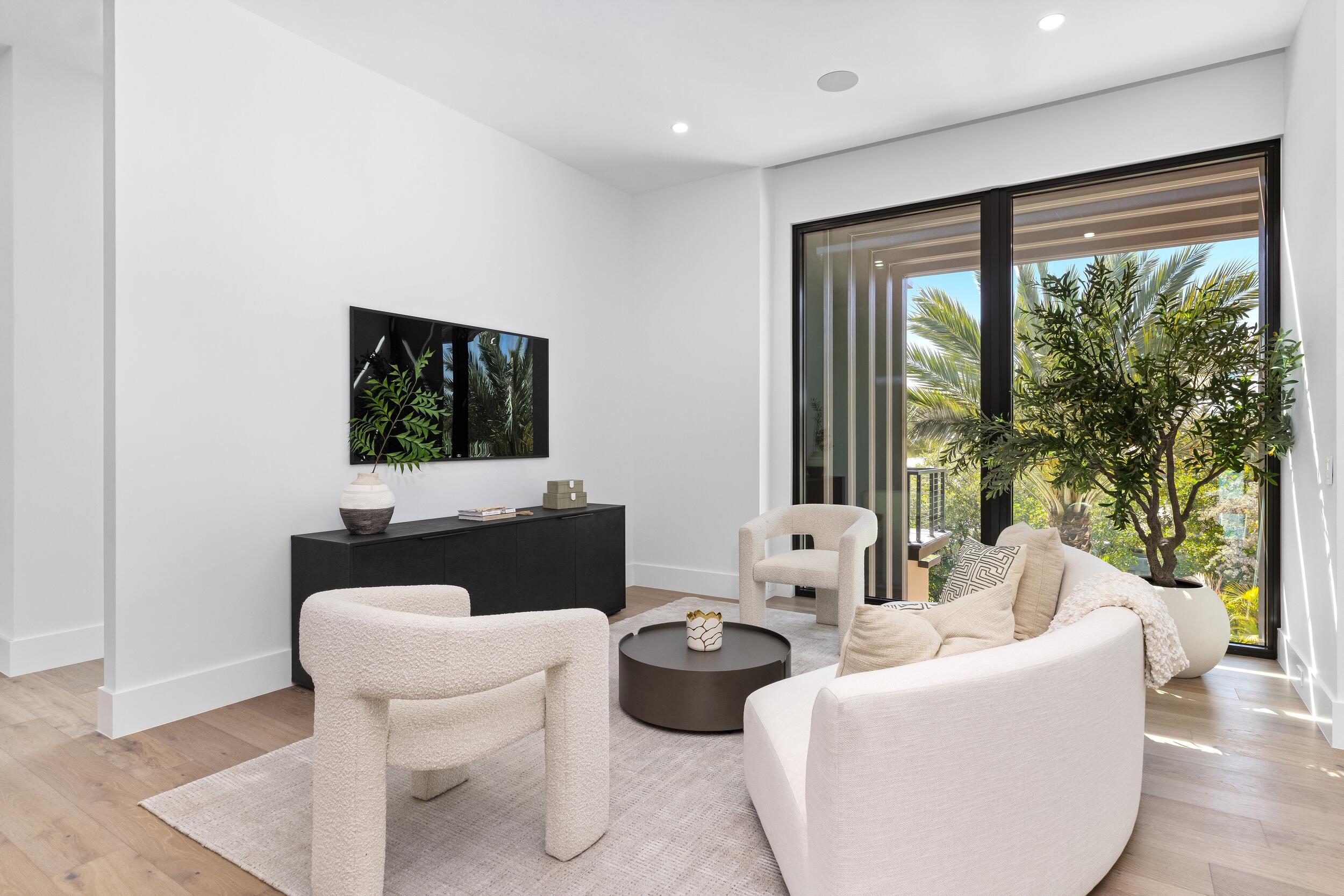 JUPITER HEIGHTS - Residential