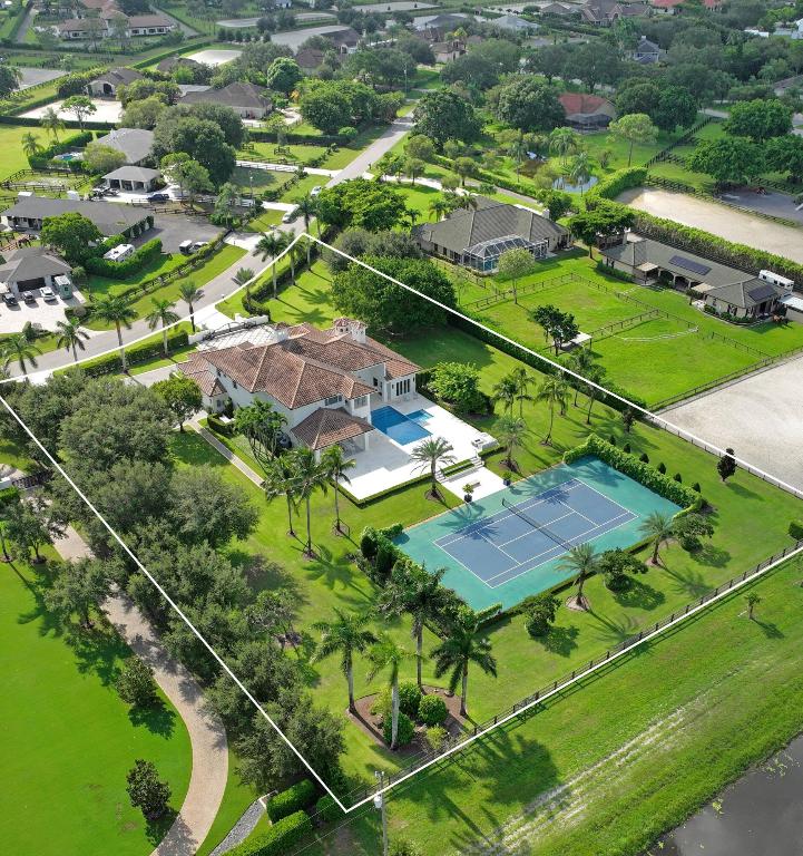 PADDOCK PARK 2 OF WELLINGTON - Residential
