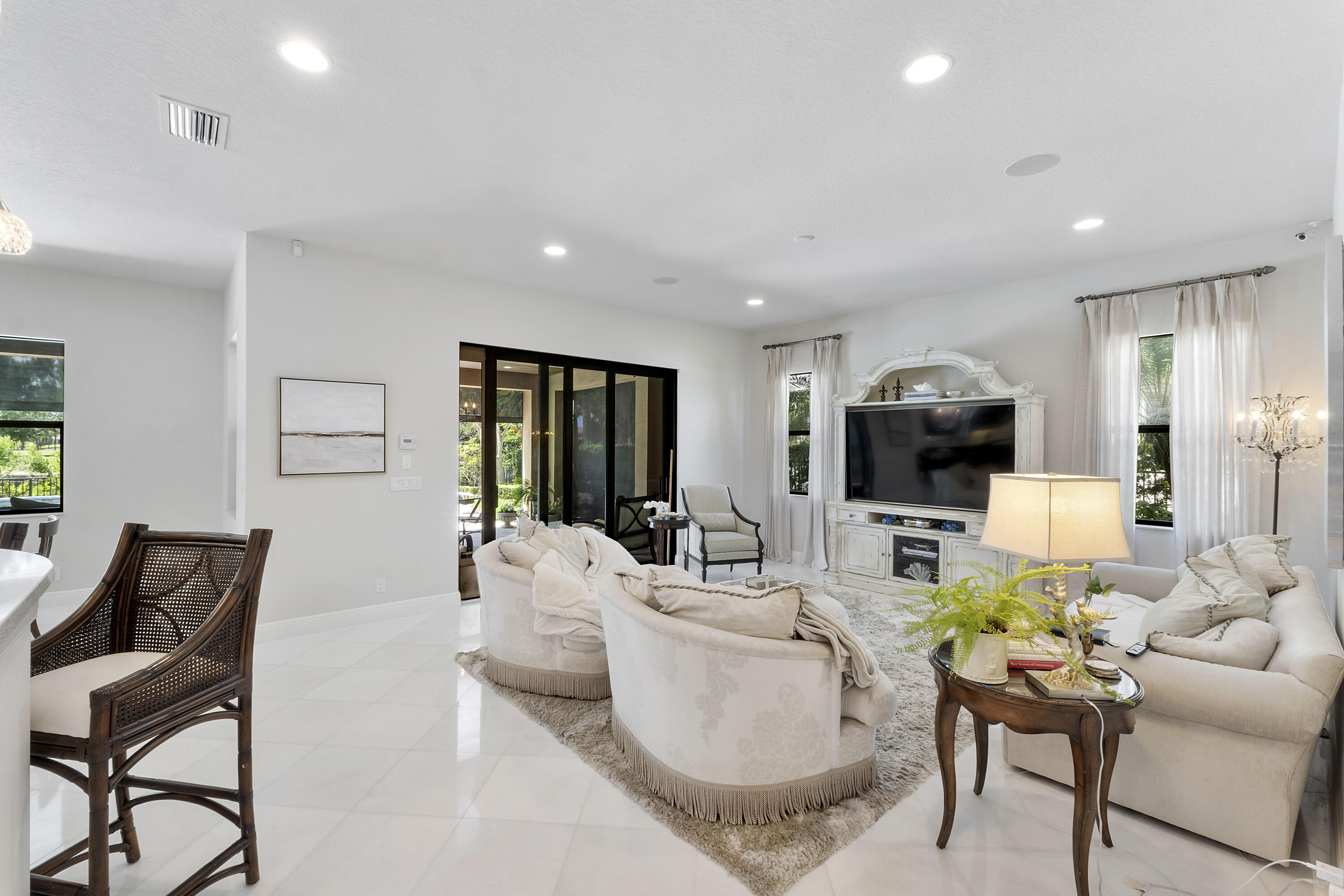 PARKLAND GOLF AND COUNTRY CLUB - Residential Lease
