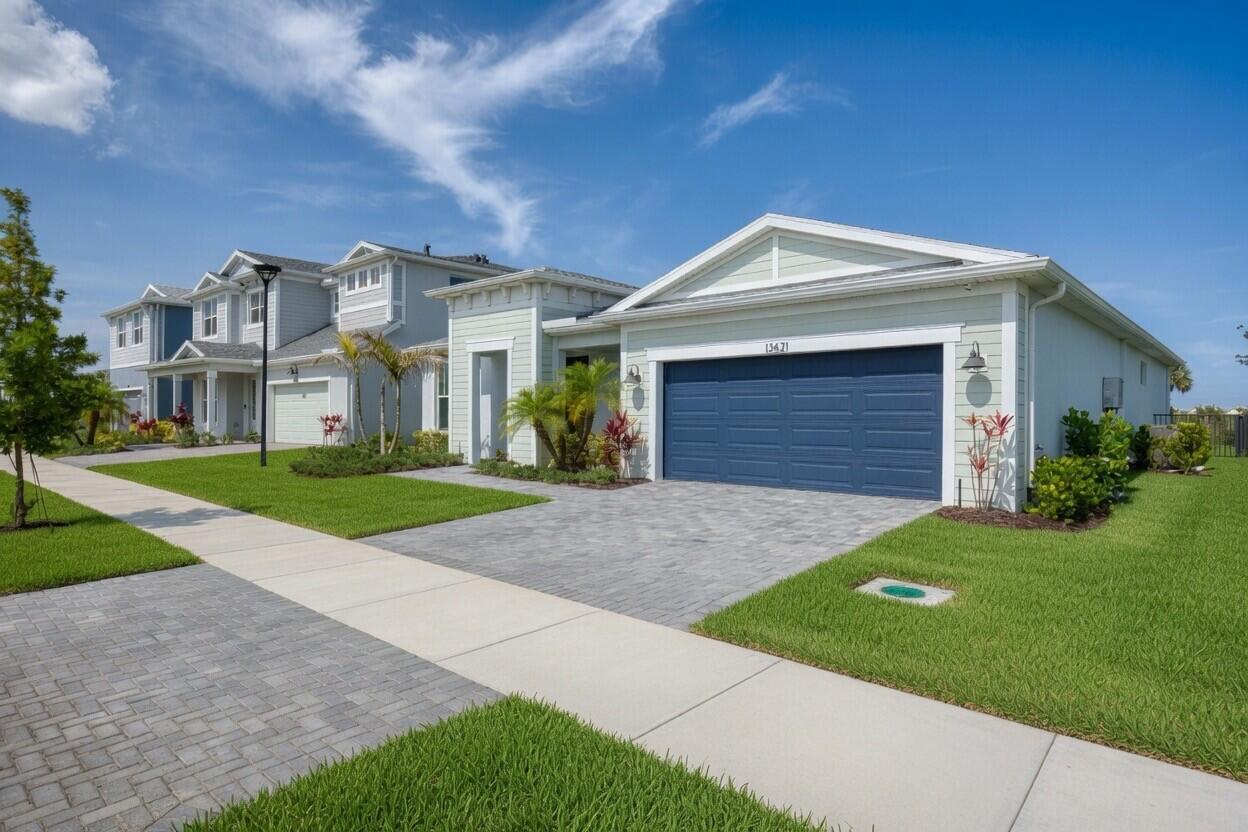 SOUTHERN GROVE PARCEL 28 REPLAT - Residential