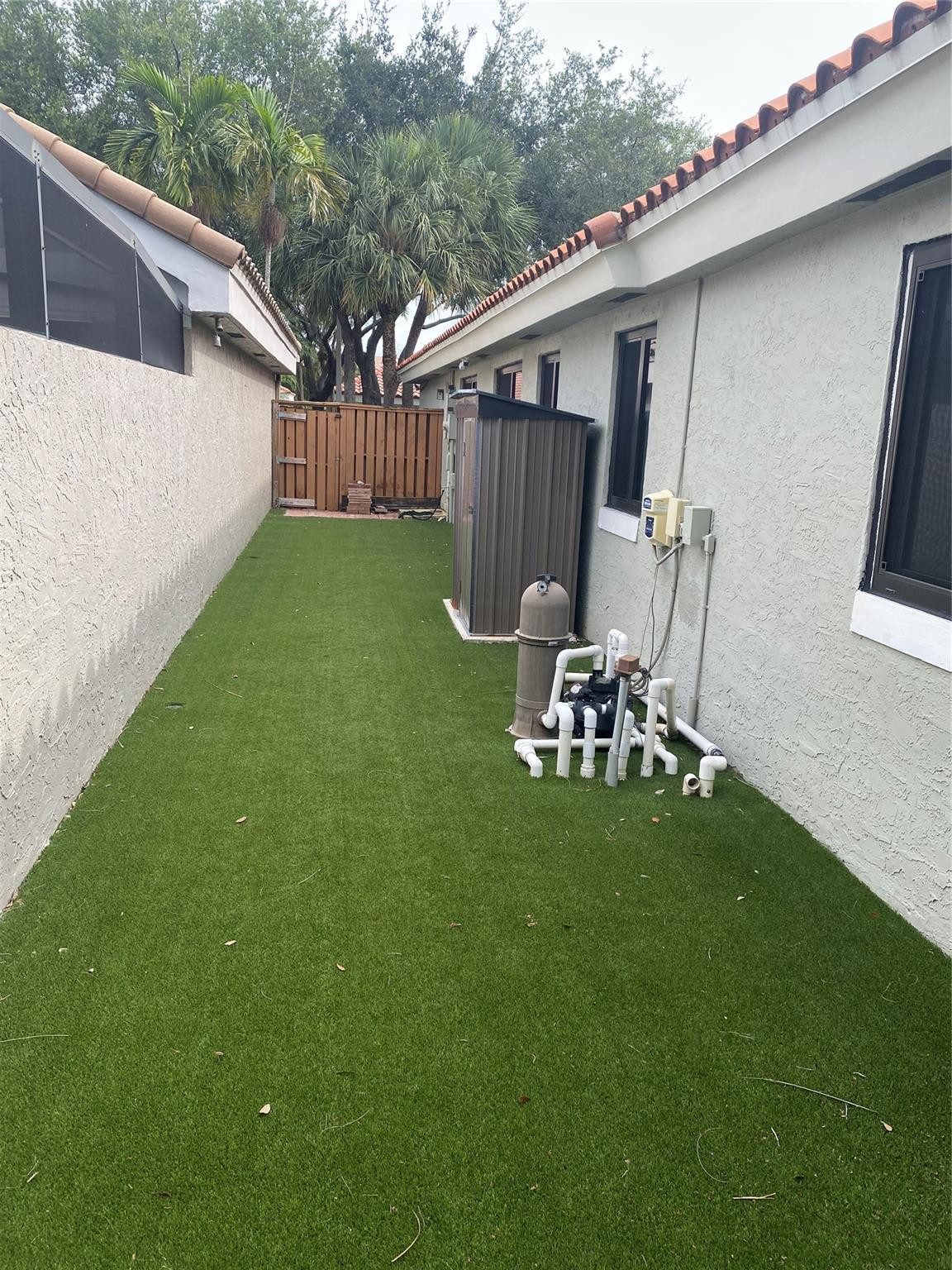 CROSSCREEK II - Residential