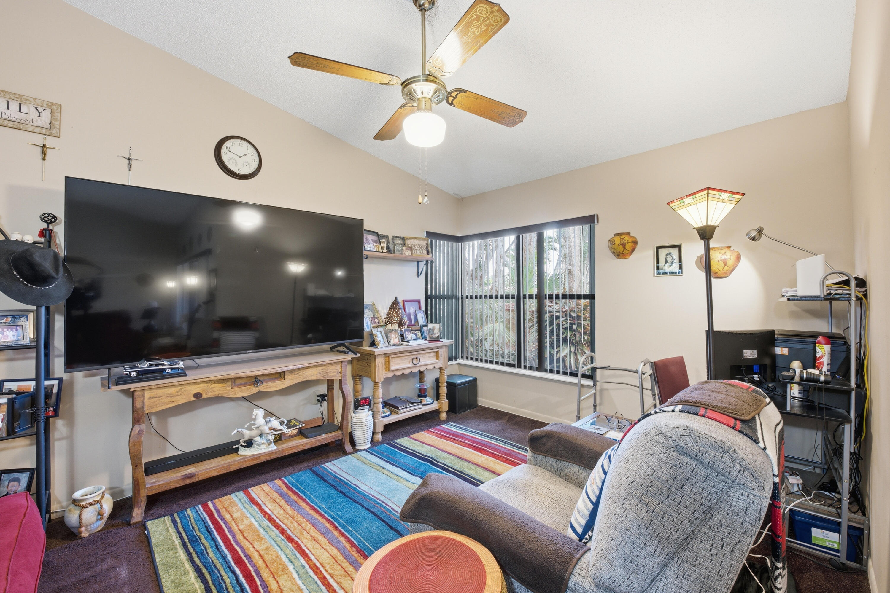 MEED RACQUET CLUB 4 - Residential