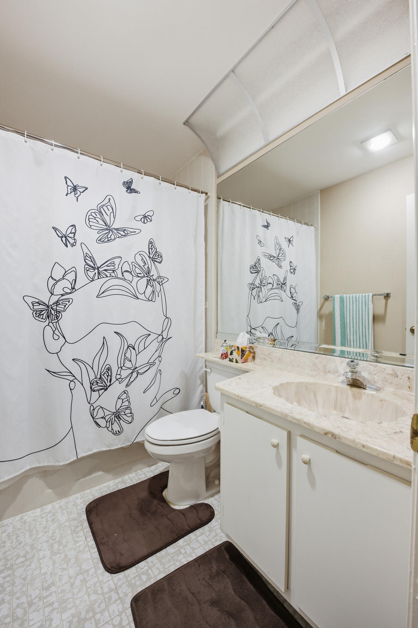 MEED RACQUET CLUB 4 - Residential