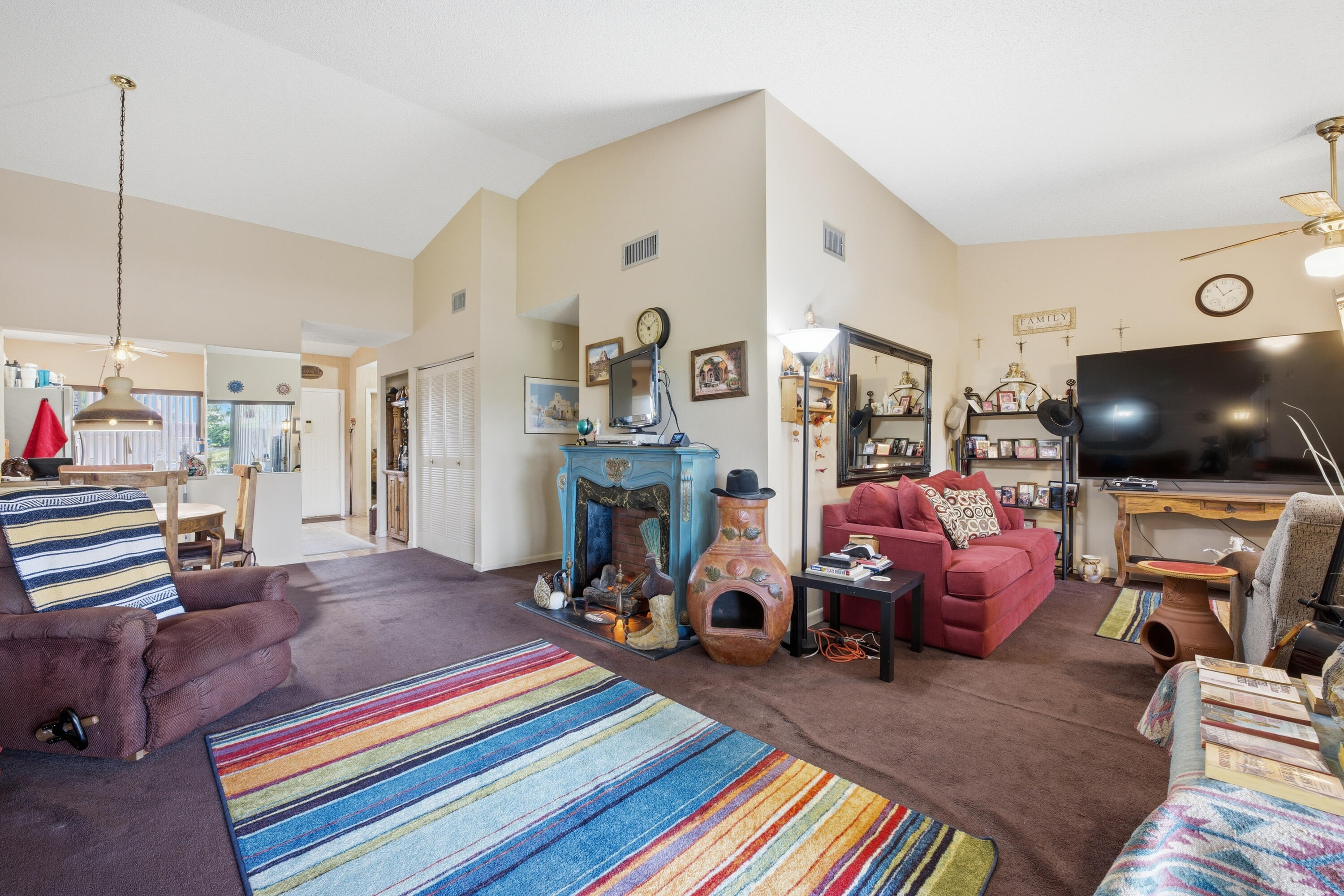 MEED RACQUET CLUB 4 - Residential