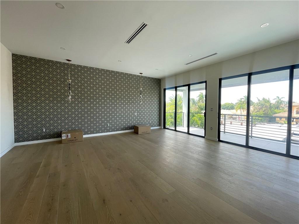 Coral Ridge - Residential