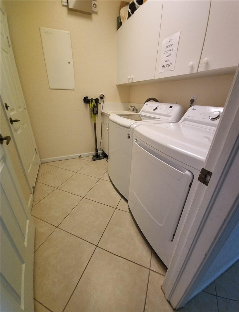 FOURTH  REPLAT OF PORTOFINO ISLES - Residential