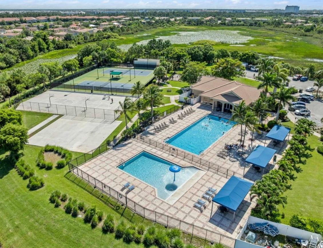 FOURTH  REPLAT OF PORTOFINO ISLES - Residential