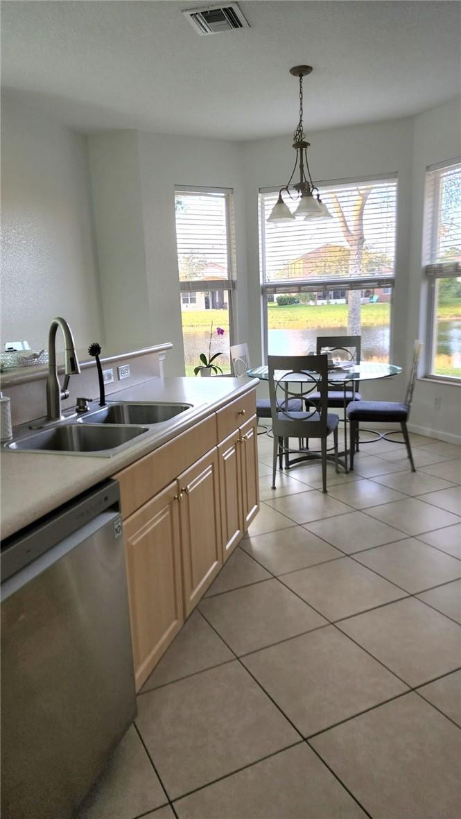 FOURTH  REPLAT OF PORTOFINO ISLES - Residential