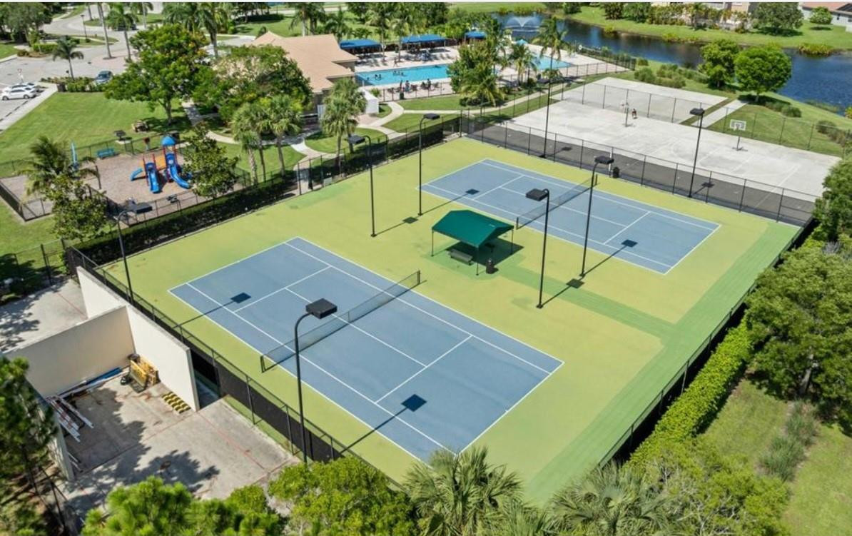 FOURTH  REPLAT OF PORTOFINO ISLES - Residential
