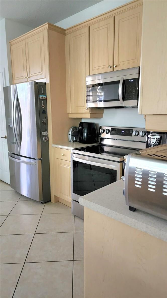 FOURTH  REPLAT OF PORTOFINO ISLES - Residential