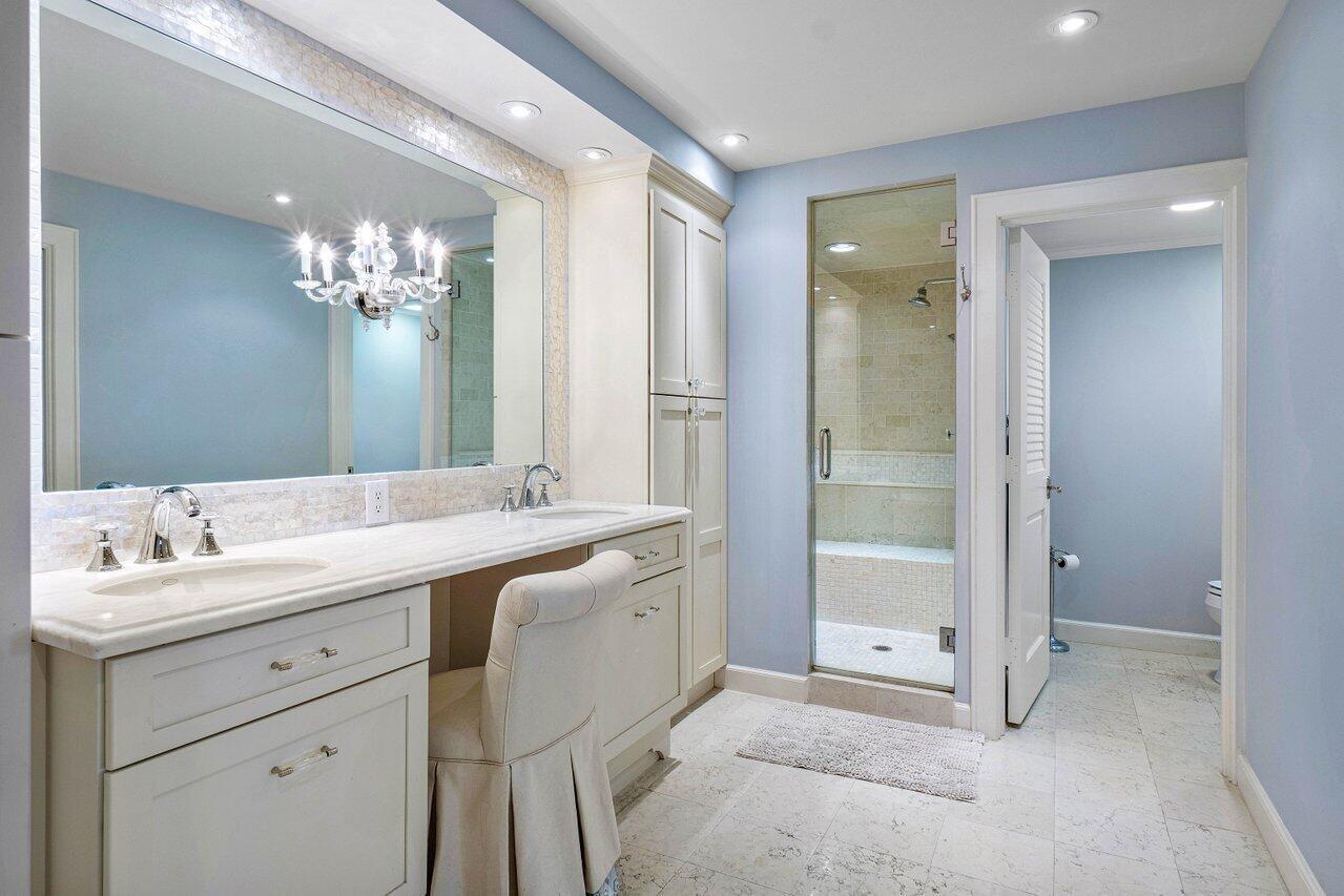 SAILFISH POINT - Residential