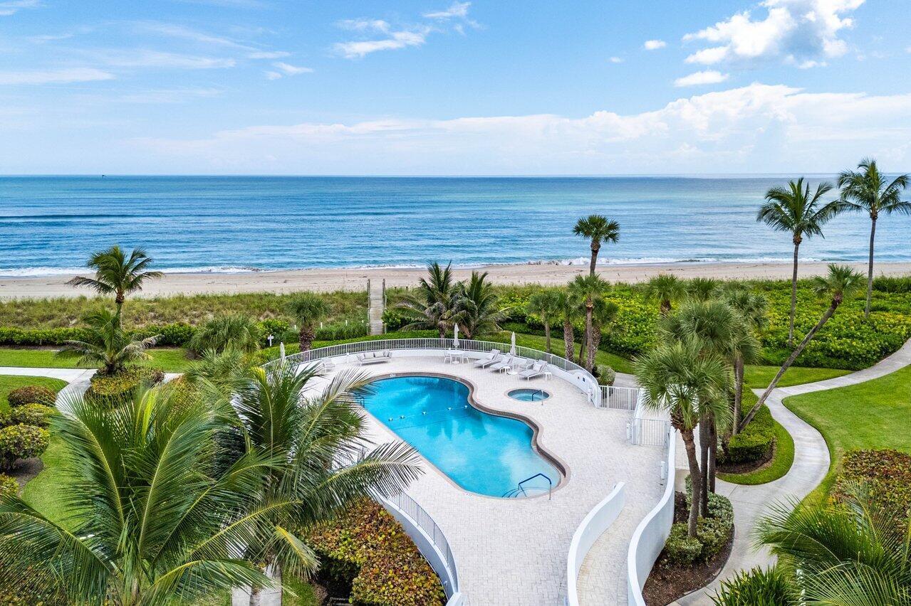 SAILFISH POINT - Residential