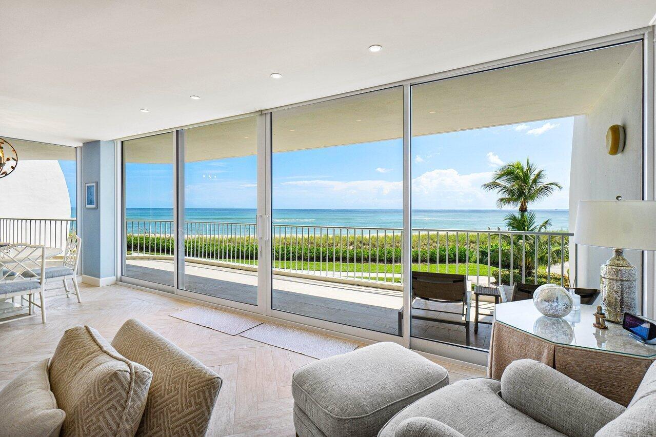 SAILFISH POINT - Residential