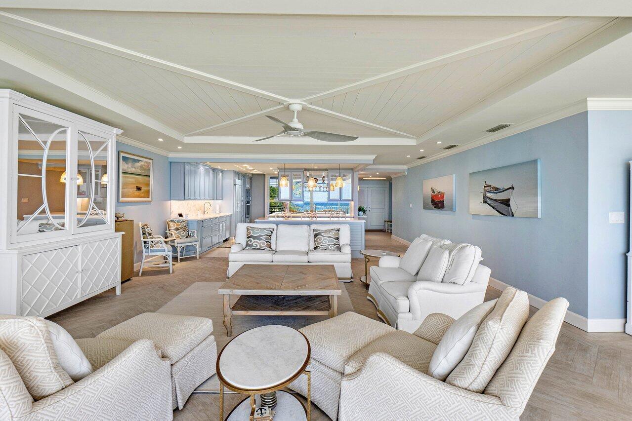 SAILFISH POINT - Residential