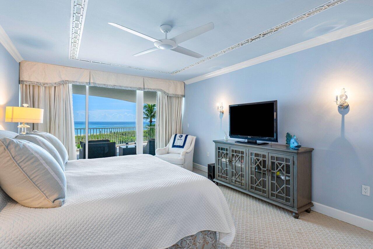 SAILFISH POINT - Residential