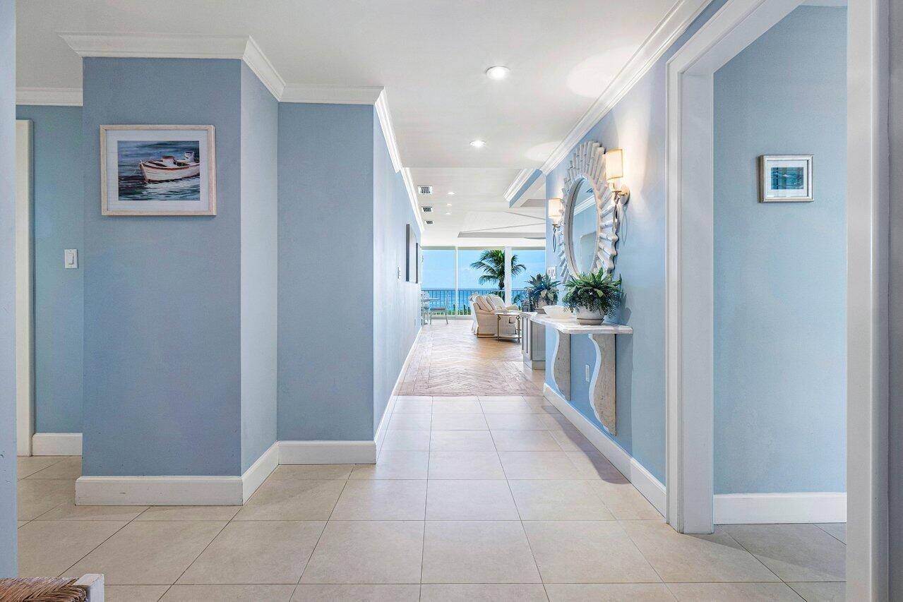SAILFISH POINT - Residential