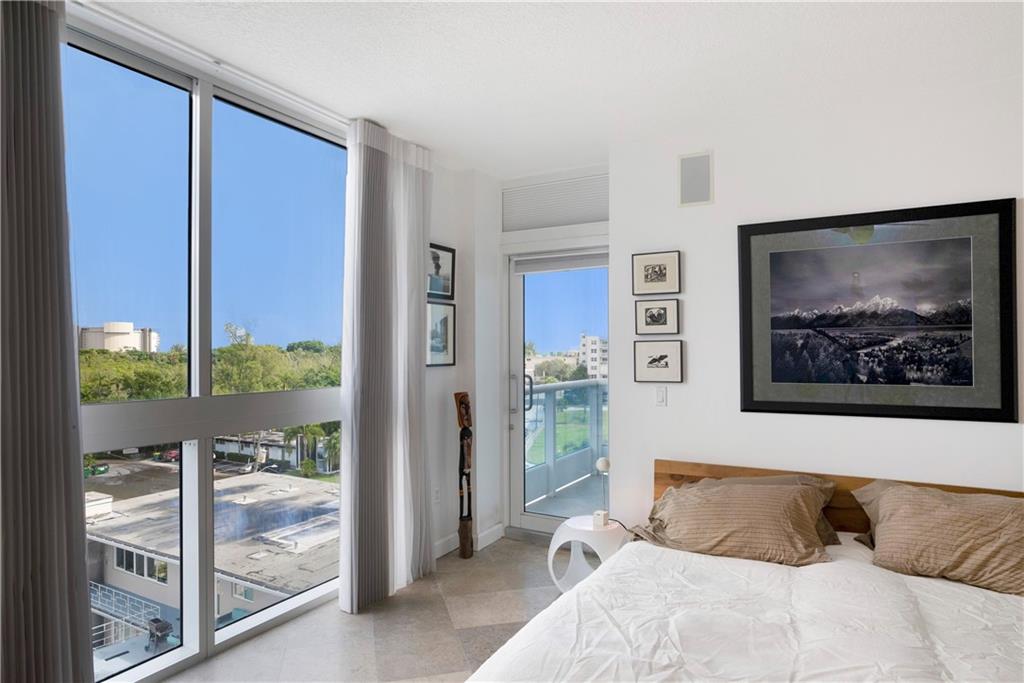 La Rive - Residential