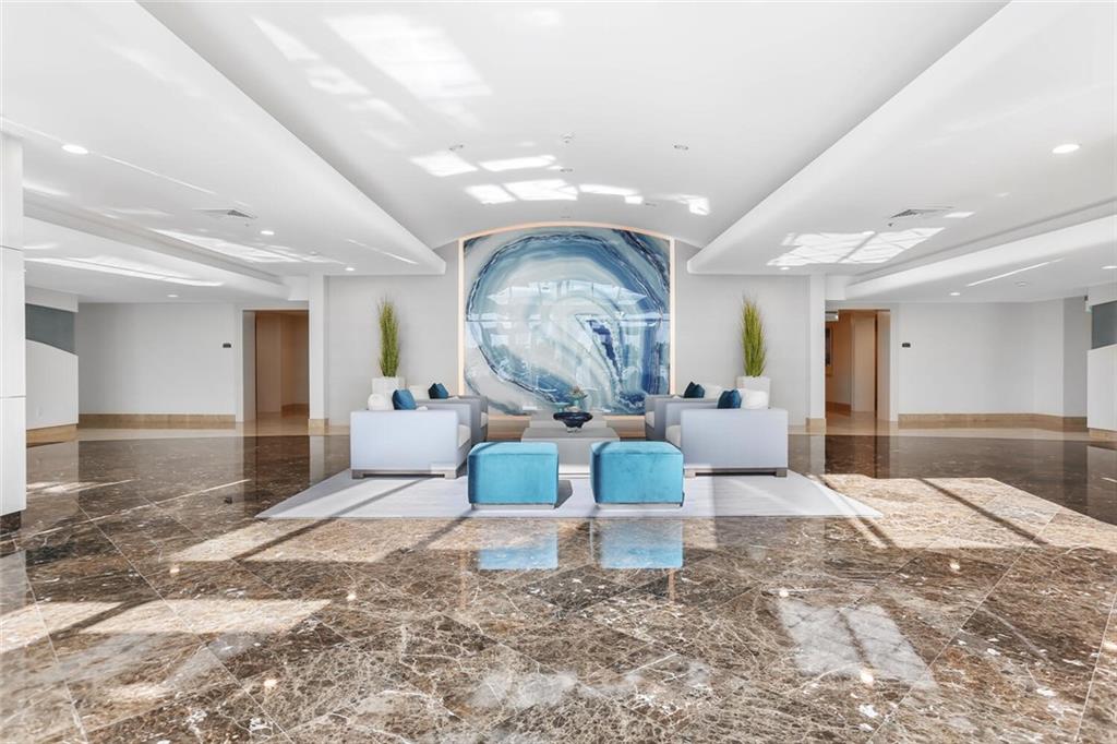 La Rive - Residential