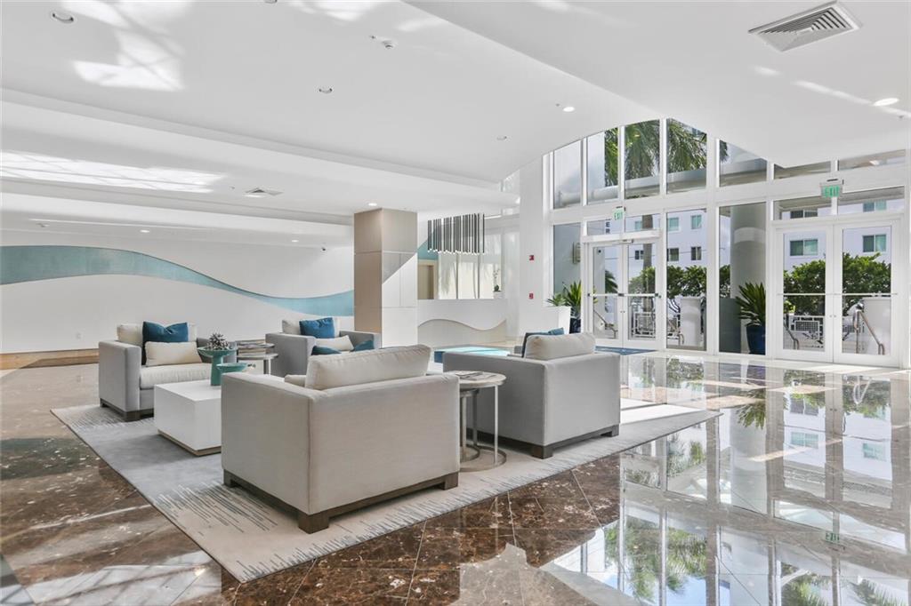 La Rive - Residential