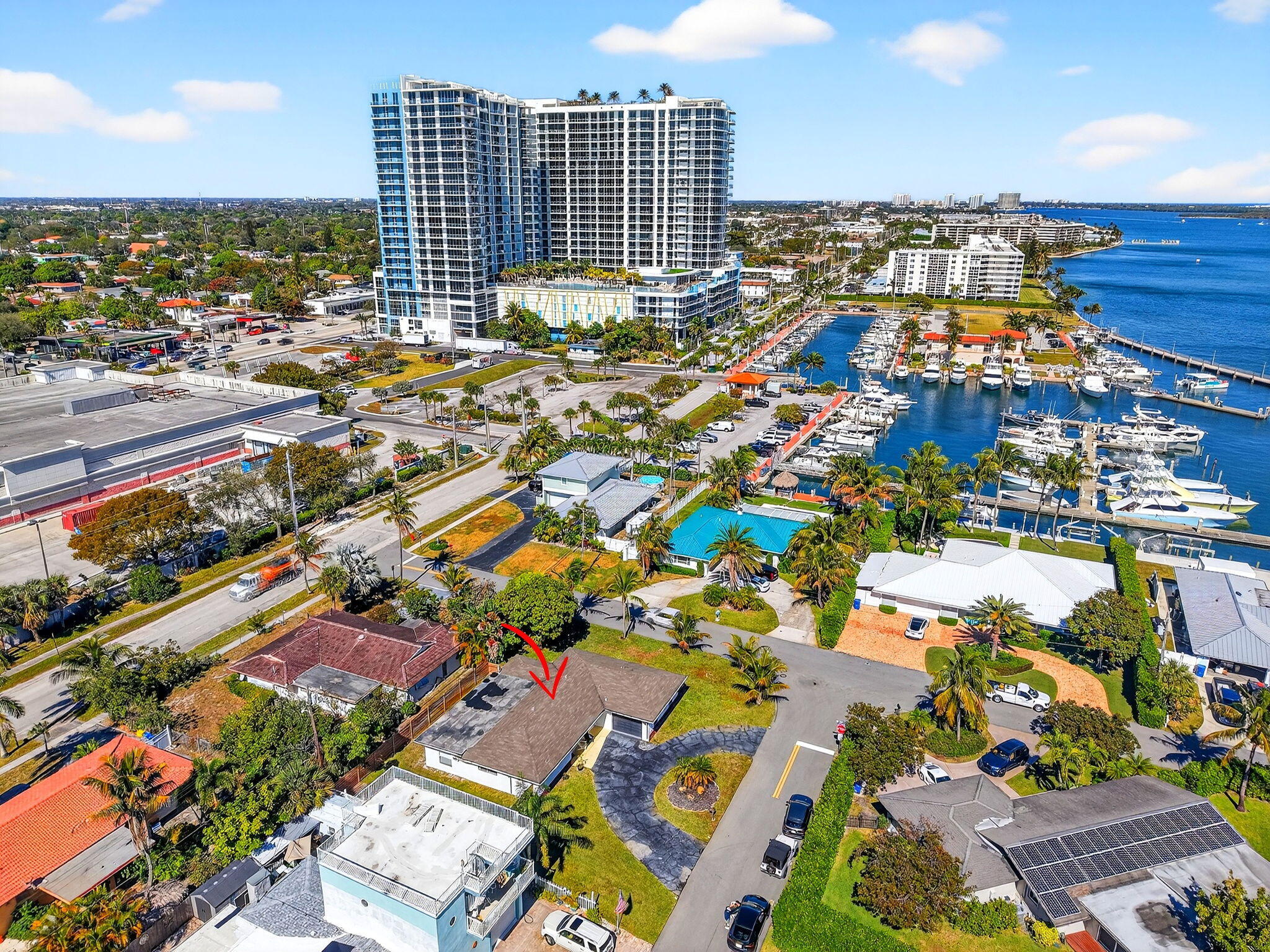RIVIERA SHORES - Residential