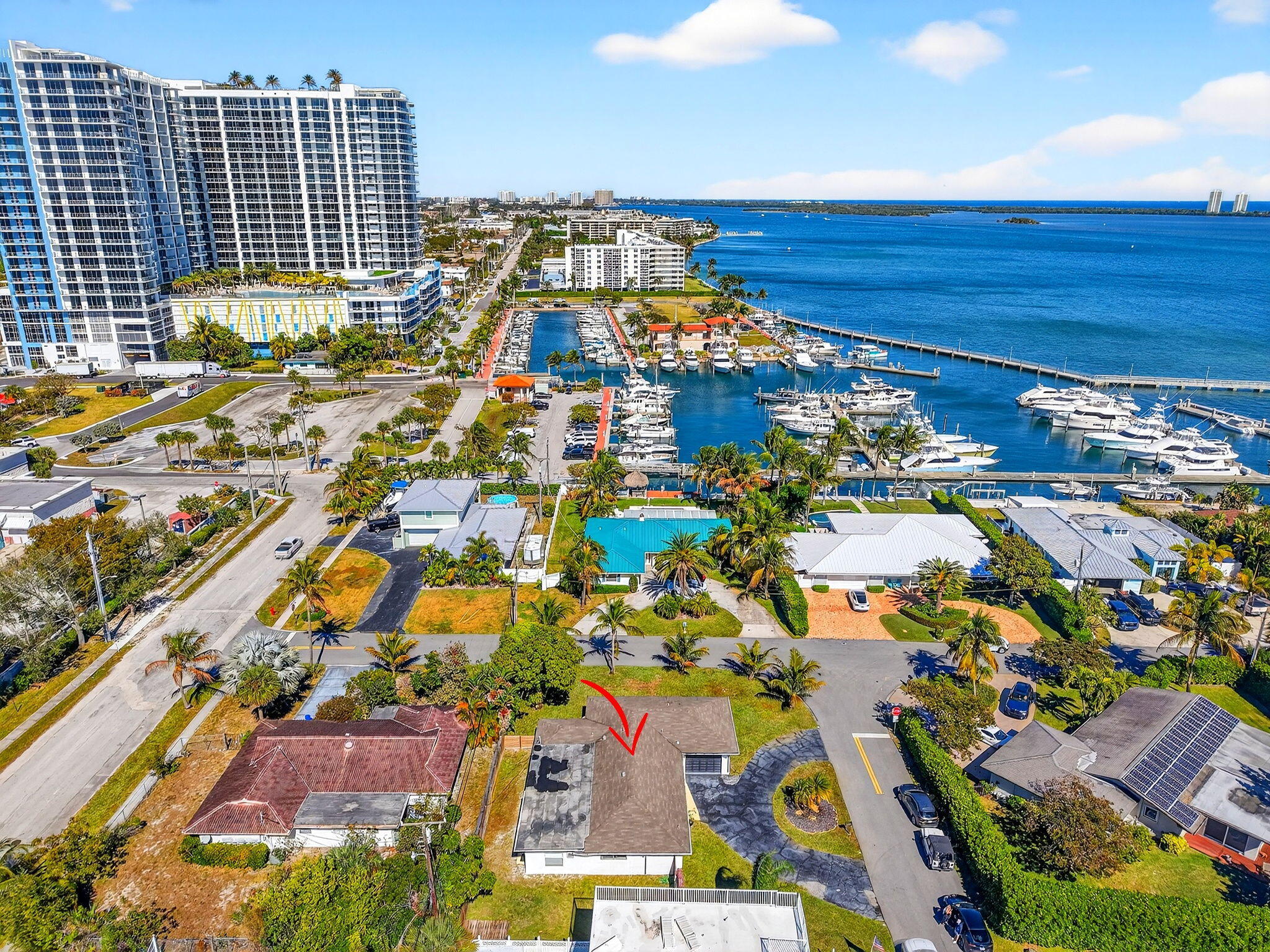 RIVIERA SHORES - Residential