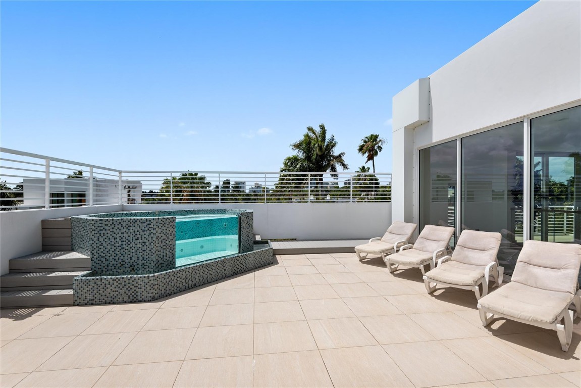 VENICE RESUB IN BLKS 3&4 - Residential