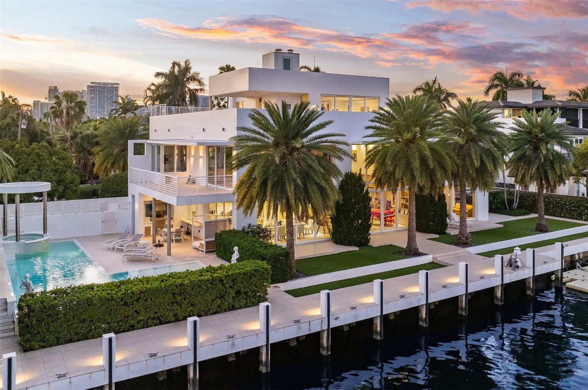 VENICE RESUB IN BLKS 3&4 - Residential