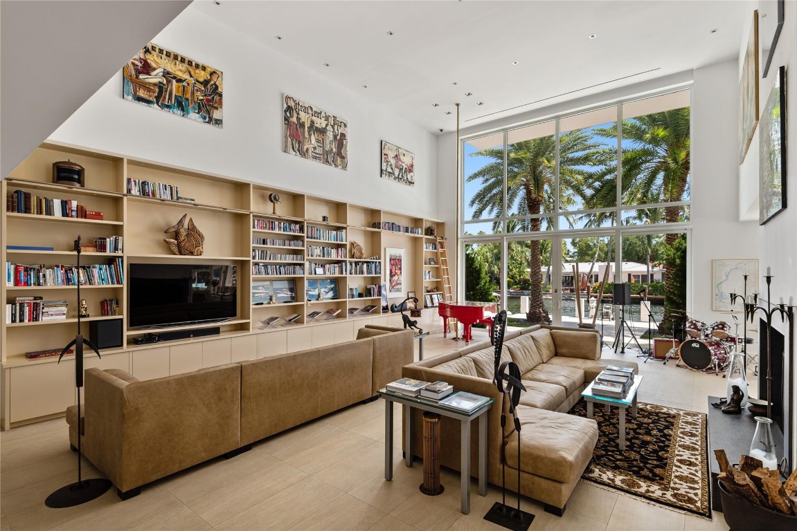 VENICE RESUB IN BLKS 3&4 - Residential